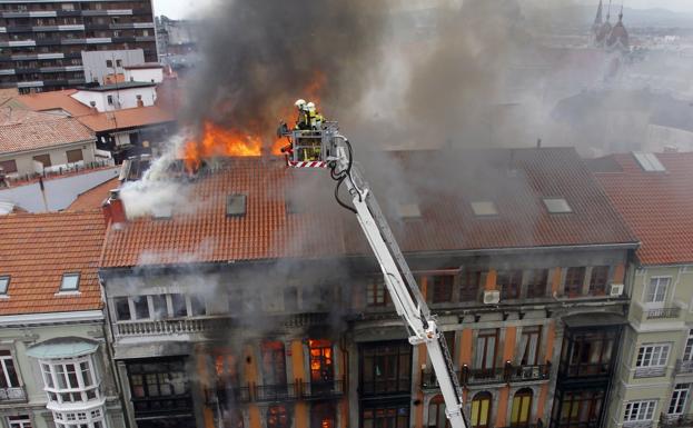 «Cuando estuve en el incendio había agua, pero decidirán los técnicos si era suficiente»