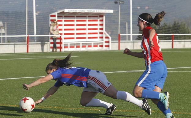 El Real Oviedo femenino repite victoria en el derbi asturiano
