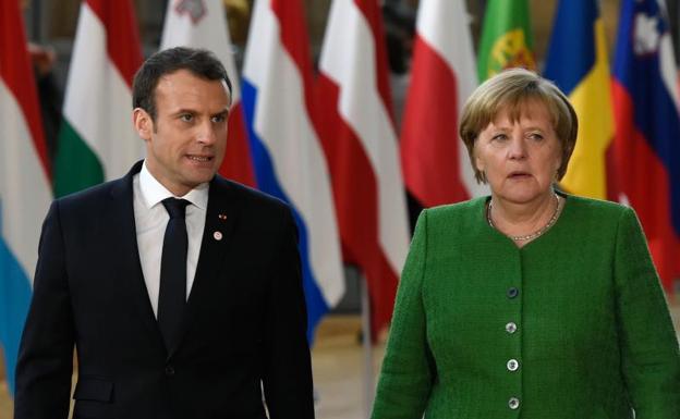 Merkel y Macron apremian a Putin a presionar a Siria para que cesen los combates