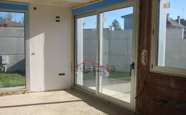 Zapatero vende por la mitad de su precio inicial su chalet en León