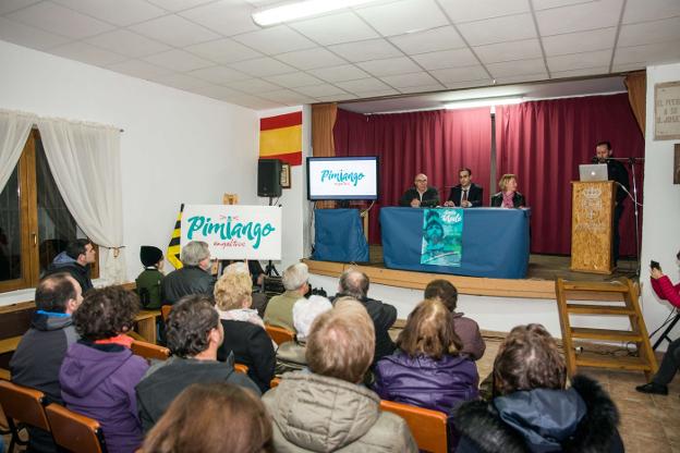 Abrazos y tradición mansolea, las bazas de Pimiango para ser Pueblo Ejemplar