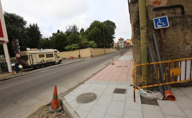 Detenido en una calle de Villalegre tras huir de un control policial mientras conducía ebrio y sin carné