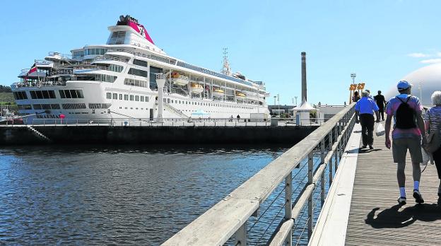 El crucero 'Braemar' realizará cinco escalas en Avilés el próximo año