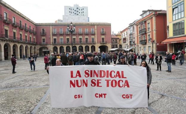 Ciudadanos retira la propuesta de demolición de la Casa Sindical