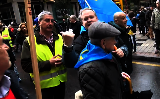 Conflicto entre sindicatos y pensionistas por ocupar la cabecera de la manifestación