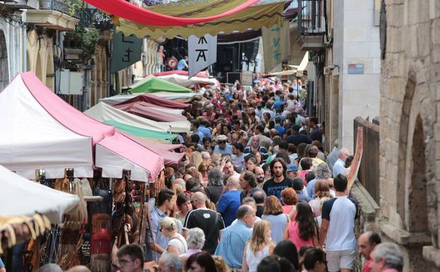 Somos pide un referéndum telemático para decidir las fiestas locales de Avilés