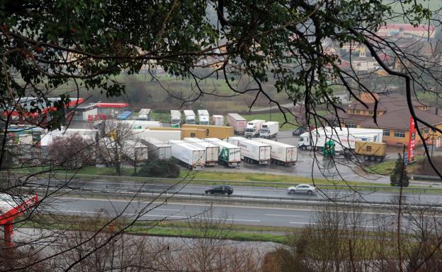 El temporal da una tregua tras colapsar el tráfico entre Asturias y la Meseta