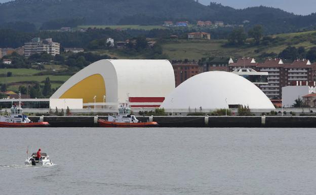 Las programaciones del Niemeyer y Laboral Centro de Arte, «bajo mínimos»