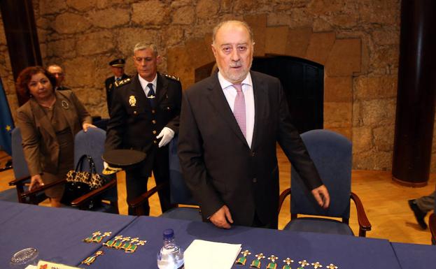 De Lorenzo deja la Delegación de Gobierno al cumplir 75 años, «buena edad para la jubilación»