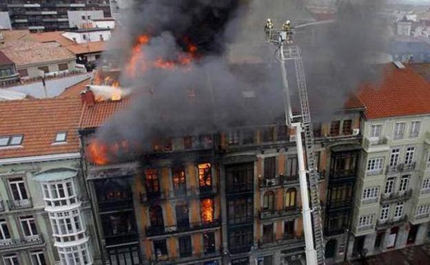 24 parques de Bomberos se suman a la manifestación por Eloy Palacio