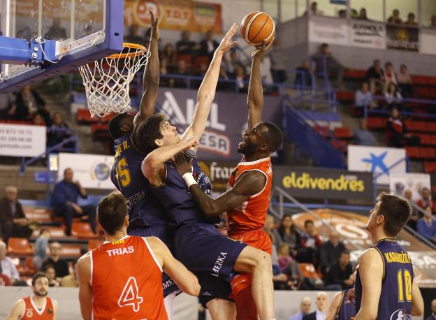 Derrota con suspense final