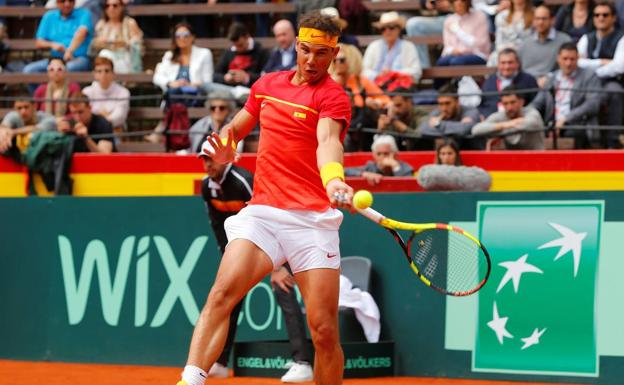 Nadal alarga su racha en la Davis y ya es el mejor de la historia