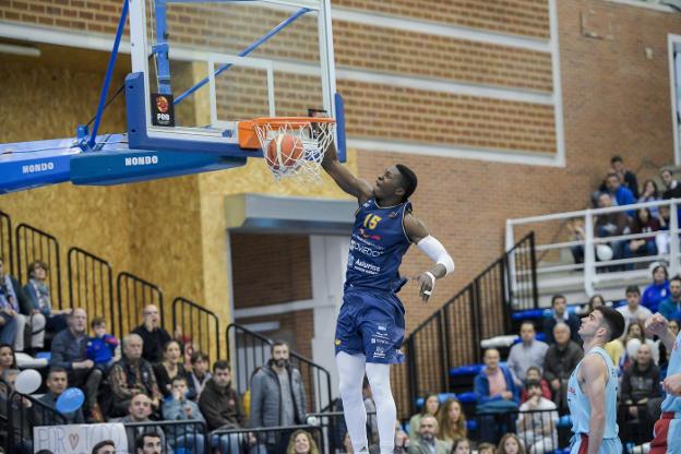 El Unión Financiera apuntala su casa