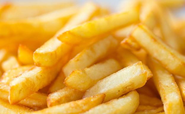 La UE combate la acrilamida, el cancerígeno de las patatas fritas y el café