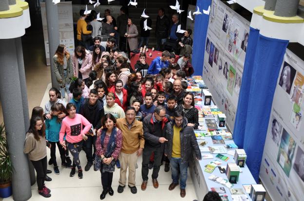 «¿Con cuál de tus personajes te gustaría hablar?»