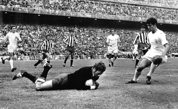 Medio siglo del debut de Castro