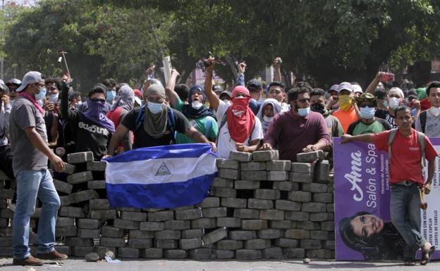 Organizaciones humanitarias de Nicaragua contabilizan 24 muertos en las protestas contra el Gobierno