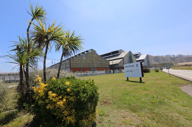 La industria asturiana espera captar cien millones en ayudas por el coste indirecto del CO2