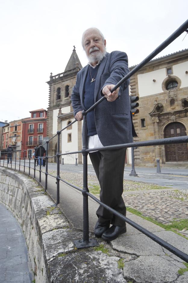 La ciudad hace de oro a sus patinadoras de hockey y adopta al fundador de Siloé