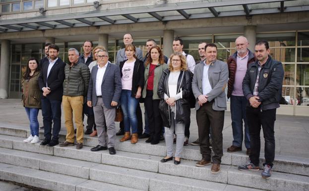 Frente común de los alcaldes de las cuencas para que el grado de Deportes vaya a Mieres