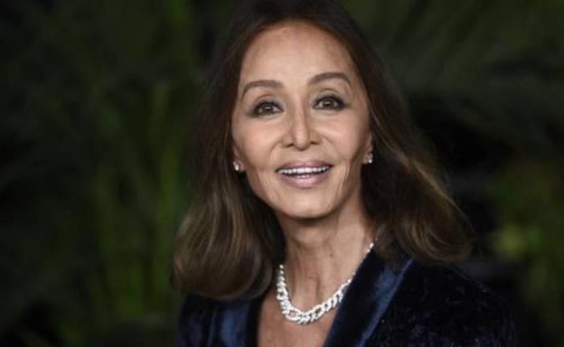 Isabel Preysler niega haber hecho 'un Cifuentes' en una perfumería de París