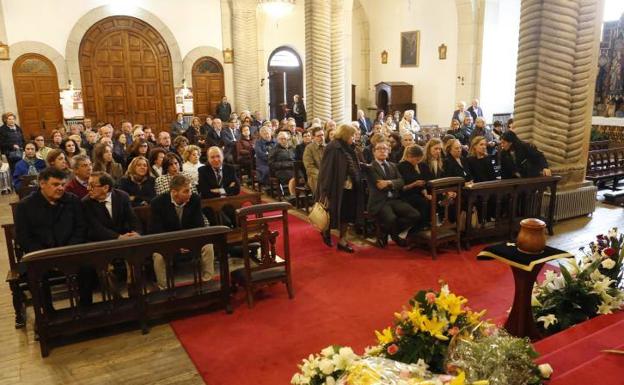 Despedida en Gijón a Pedro González: «Tuvo una vida llena de cosas buenas»