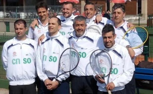 Los veteranos del Santa Olaya se la juegan ante el Tenis Gijón