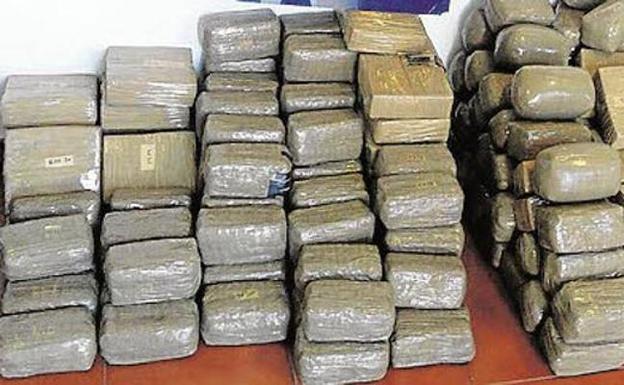 La Policía Nacional de Gijón se incauta de una tonelada de hachís en Algeciras
