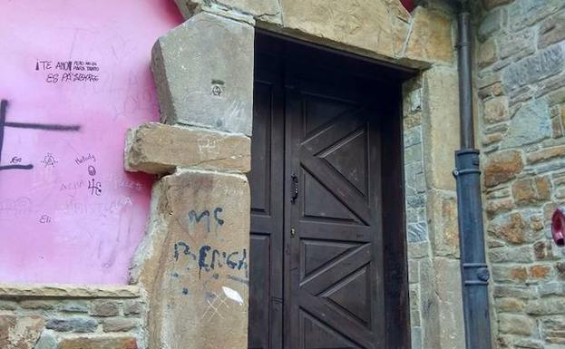 IU reclama relanzar la actividad de la Casona de El Bravial, en Blimea