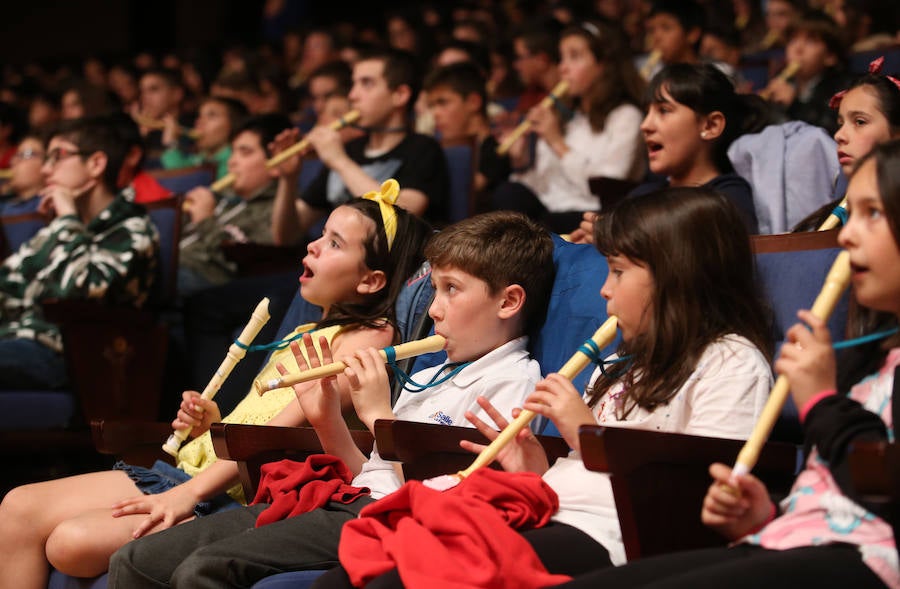 La OSPA lleva la música sinfónica al público más joven