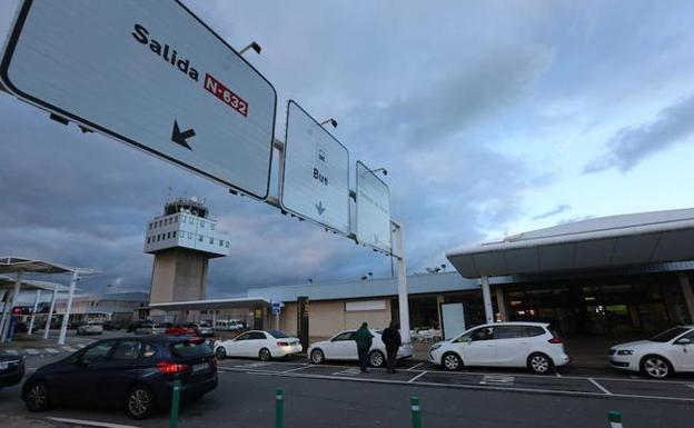 Incluir a Severo Ochoa en el nombre del aeropuerto cuesta 45.000 euros que paga Valdés