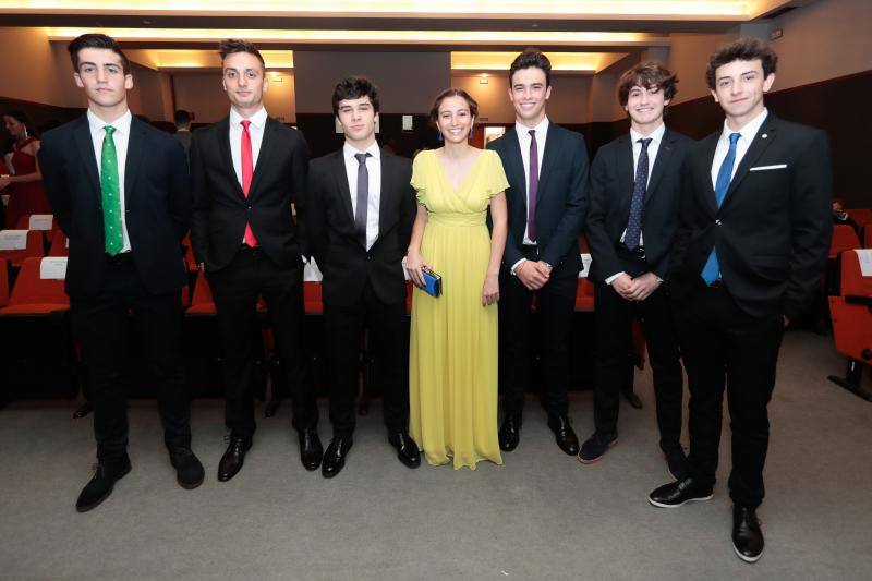 Graduación de los alumnos del IES Piles