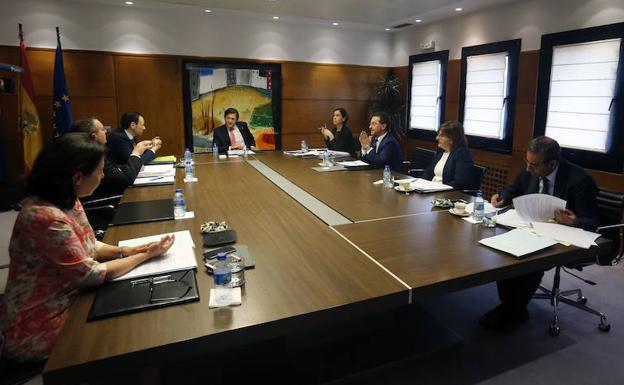 Asturias, Galicia, Castilla y León y Aragón suman apoyos en el frente de financiación autonómica