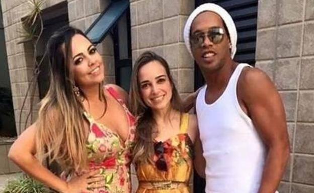 Ronaldinho, sobre los rumores de su boda con dos mujeres: «Es la mayor mentira»