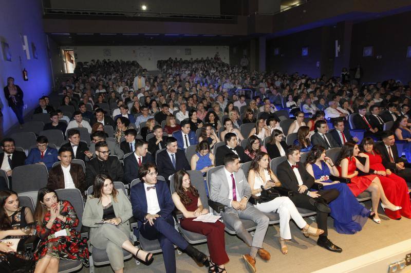 Los estudiantes del IES Montevil se gradúan