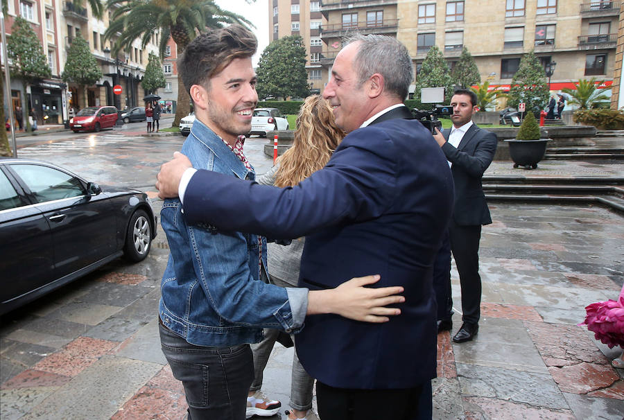 Los Cantábrico Excelente reconocen a Miriam Rodríguez y Roi Méndez, de 'OT'