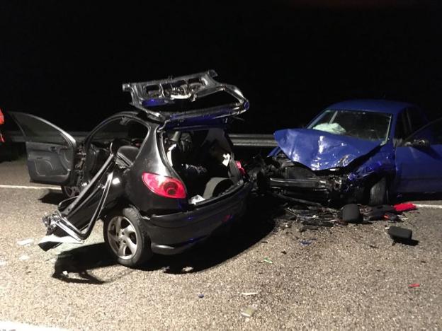 «Intentamos sacarlos, pero la puerta no se abría»