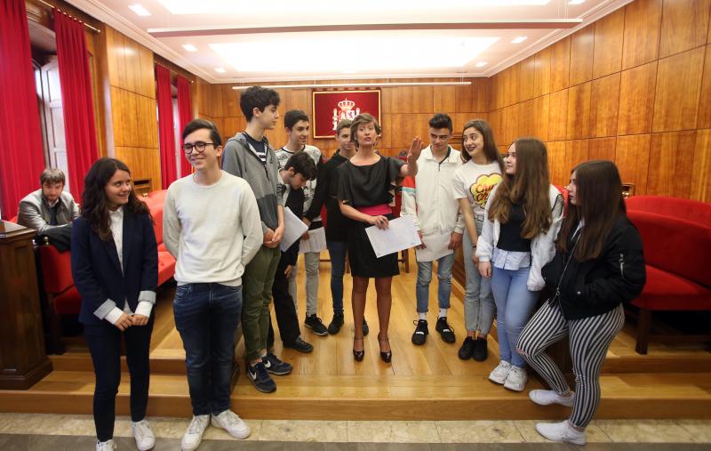 Alumnos de Vegadeo visitan el Tribunal Superior de Justicia de Asturias