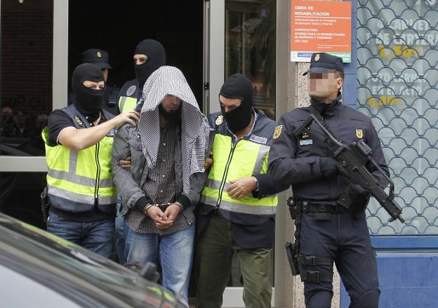 Puerta con puerta con el Daesh en Gijón