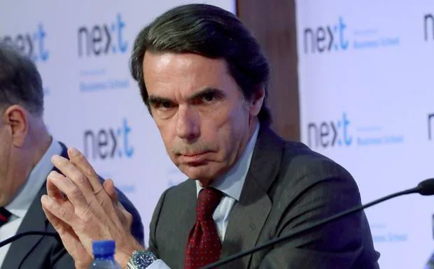 Aznar se ofrece para reconstruir el «dividido» centroderecha