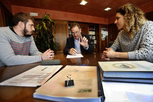 El Sespa y la Federación de Vecinos colaborarán para mejorar la Atención Primaria y Continuada