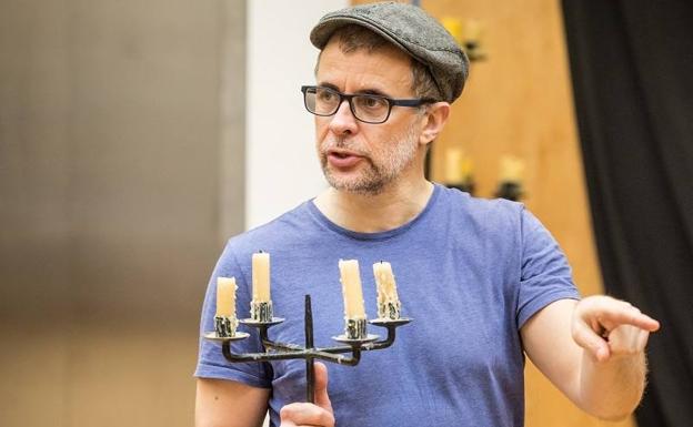 «El teatro es pura comunidad, cuando funciona es la democracia perfecta»