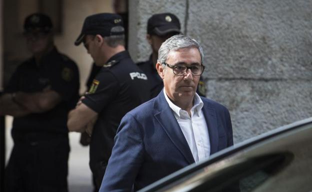 Diego Torres ingresa en la cárcel Brians 2 de Sant Esteve Sesrovires, en Barcelona