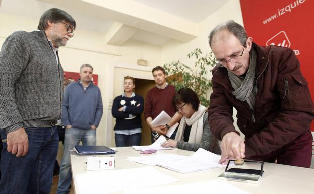 La confluencia entre IU y Podemos logra el 66,02% de los respaldos en Asturias