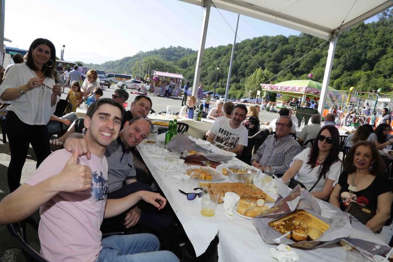 Cangas de Onís despide San Antonio con su tradicional jira