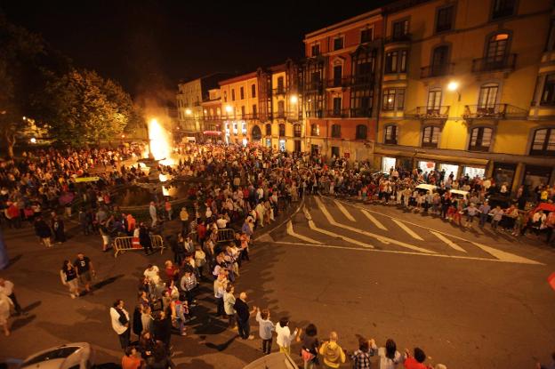 Luis Núñez y Los Folgazanes serán los teloneros de la hoguera de San Juan