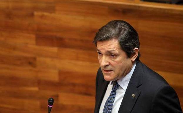 Fernández reclama a Sánchez que apruebe una nueva financiación «sin enjuagues particulares»