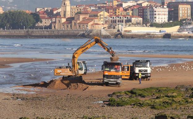 Más arena para la zona del Tostaderu