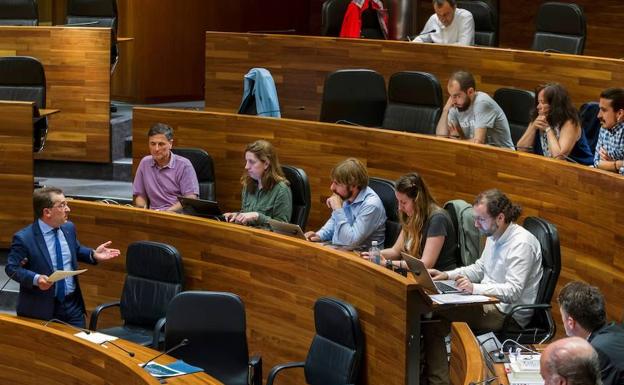 PSOE, Podemos e IU piden la recuperación de la gestión pública del abastecimiento del agua