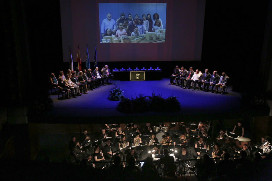 Las medallas de Gijón distinguen los valores de tolerancia y respeto